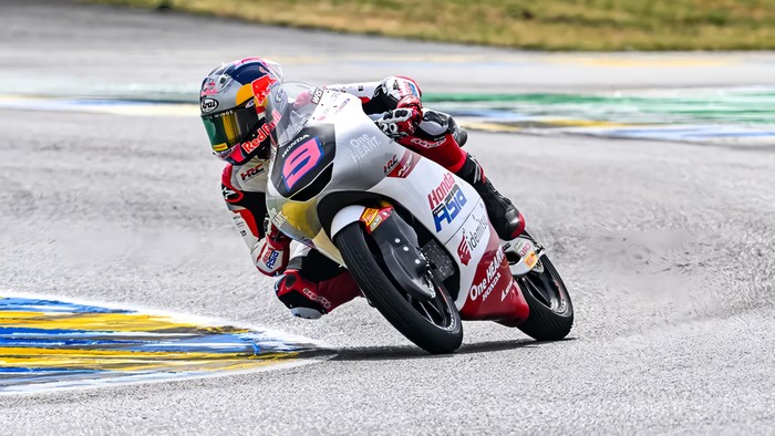 Veda Ega Pratama Finis Delapan, Uriarte Kuasai Moto3 Jerman 2026