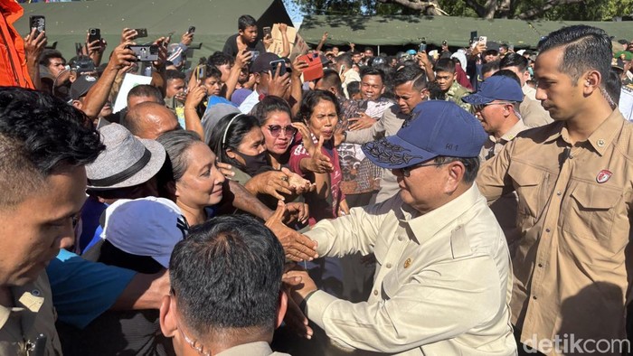 Prabowo Soroti Kebiasaan Bakar Lahan di NTT, Dorong Edukasi Warga untuk Cegah Karhutla