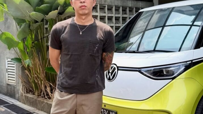 Dokter Tirta Bagikan 5 Tips Kurangi Risiko Sesak Napas akibat Abu Anak Krakatau